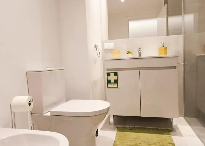 209 Modern In Close To Everything 아파트