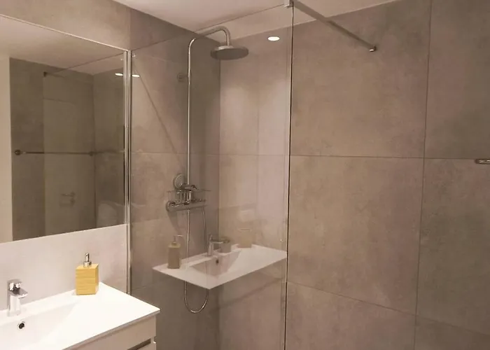 아파트 209 Modern In Close To Everything