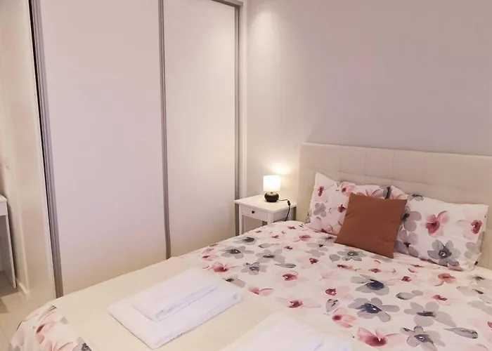 아파트 209 Modern In Close To Everything